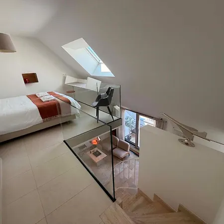 Modern 1 Bed Duplex In Limperstberg * Luxemburg